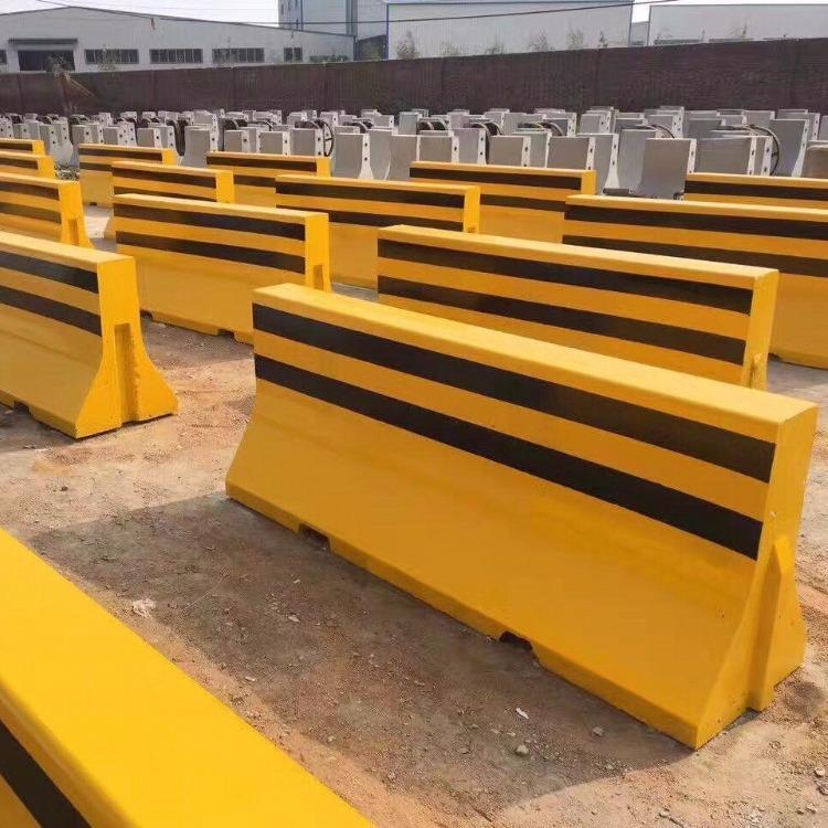 高速隔离墩华体平台_华体（中国）