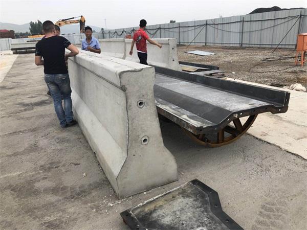 防撞墙华体平台_华体（中国）12.jpg